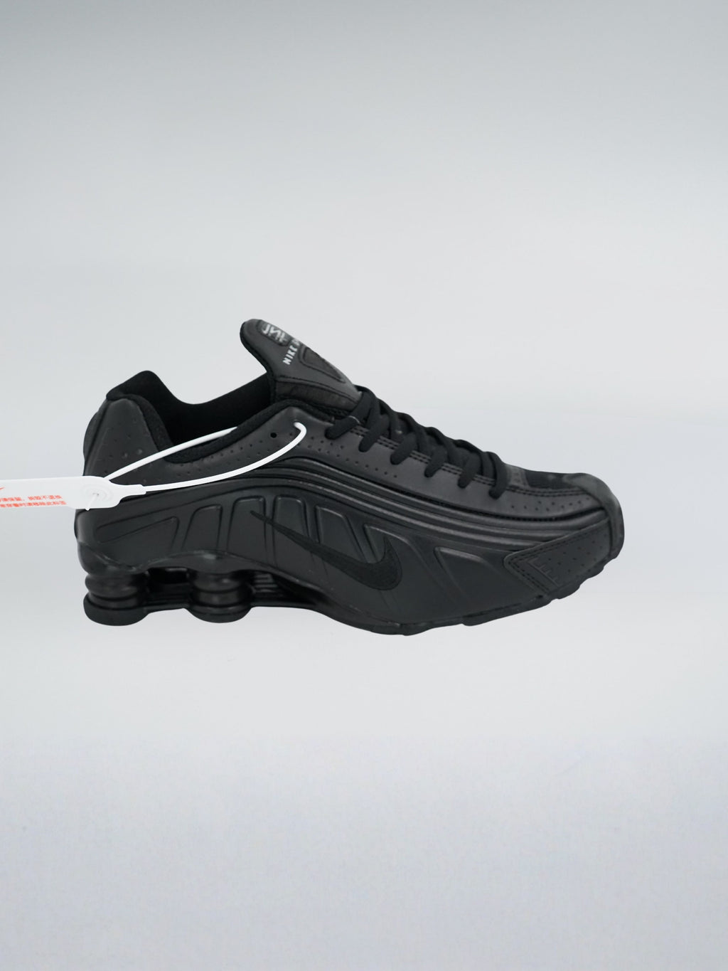 Zapatillas con Clase y Detalle Exclusivo