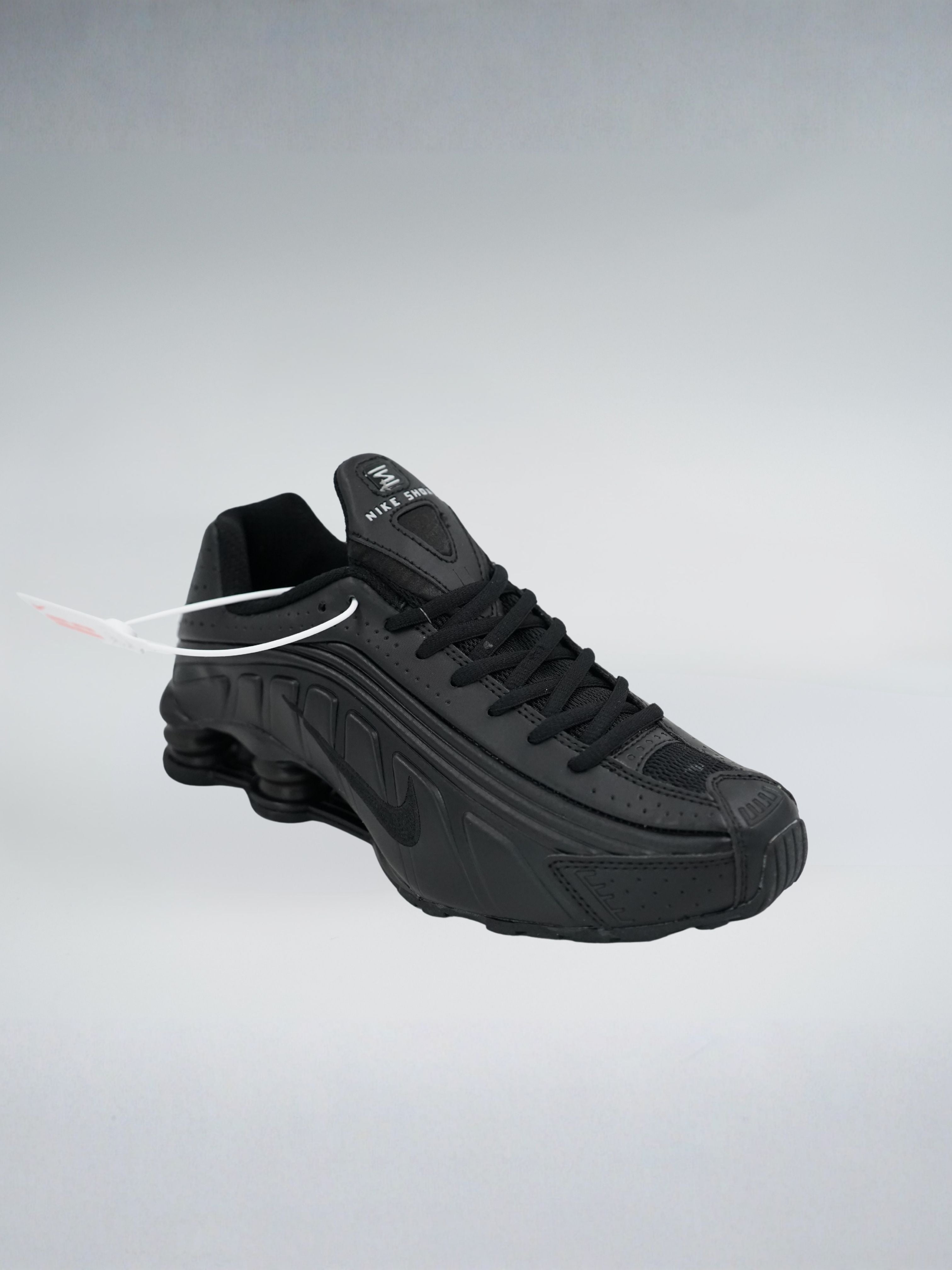 Zapatillas con Clase y Detalle Exclusivo