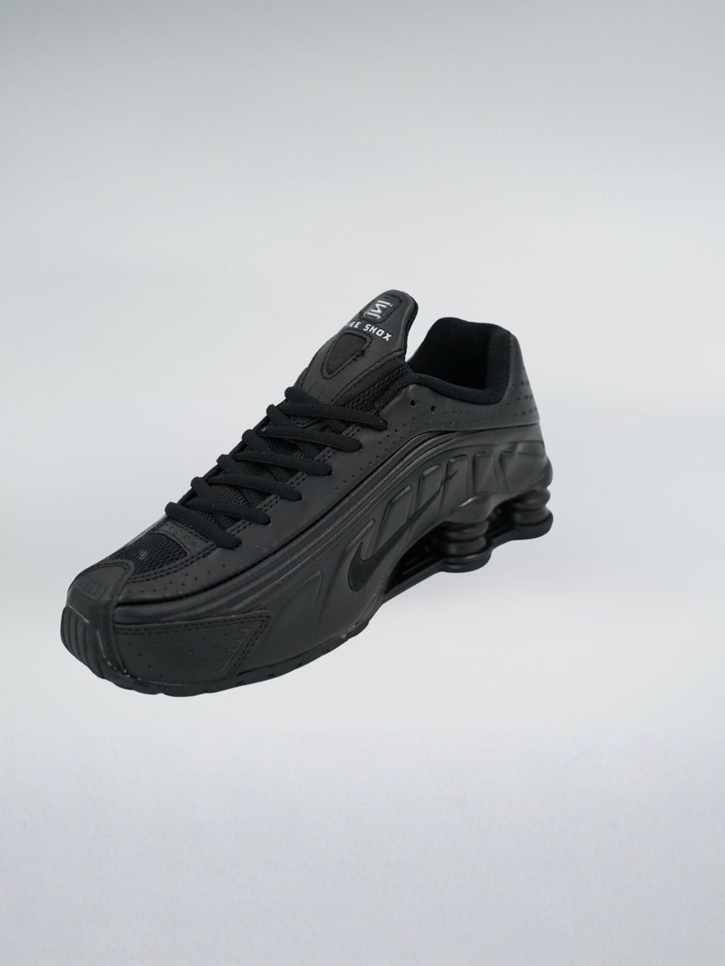 Zapatillas con Clase y Detalle Exclusivo