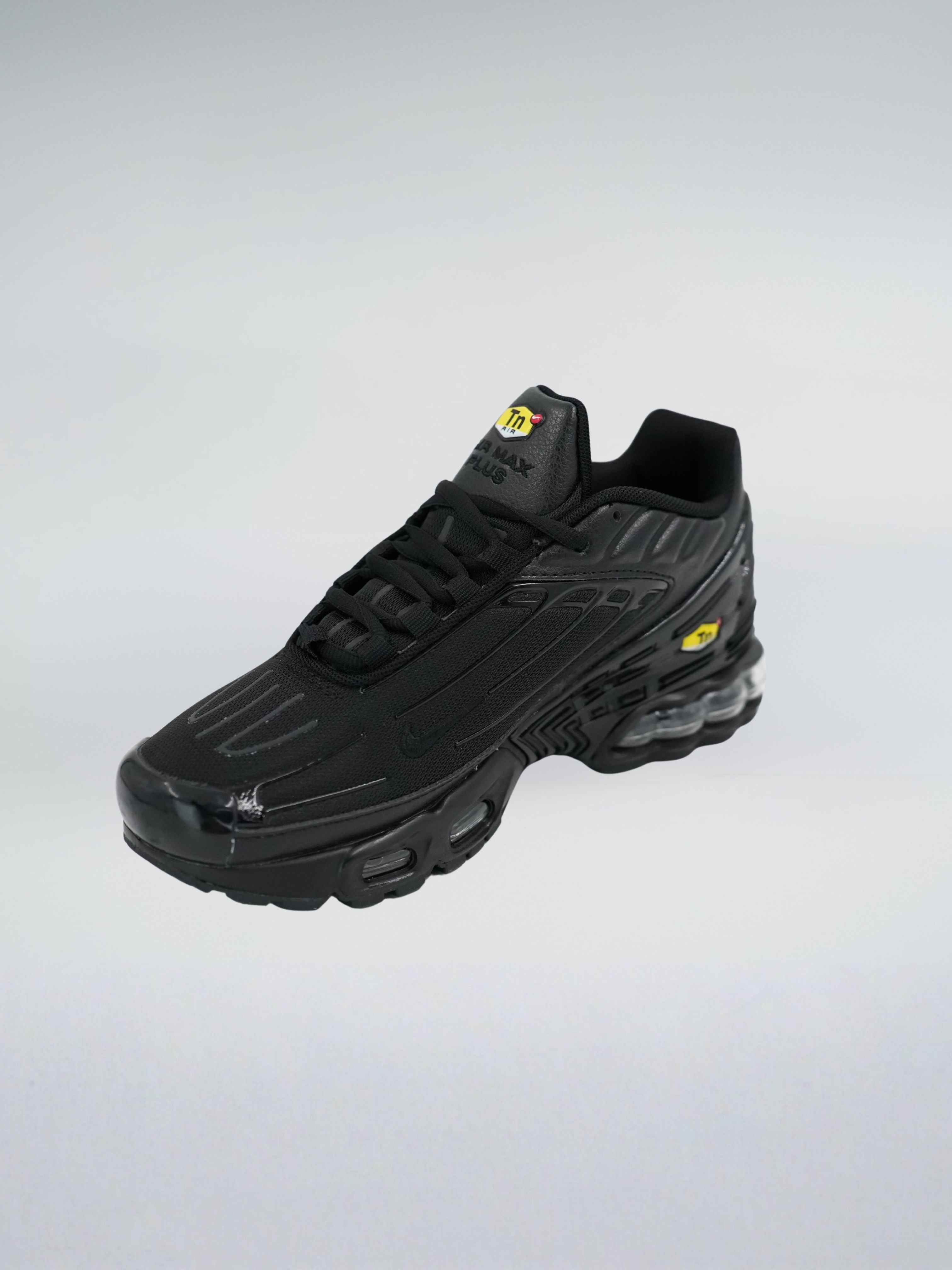 Zapatillas Modernas con Detalles Premium