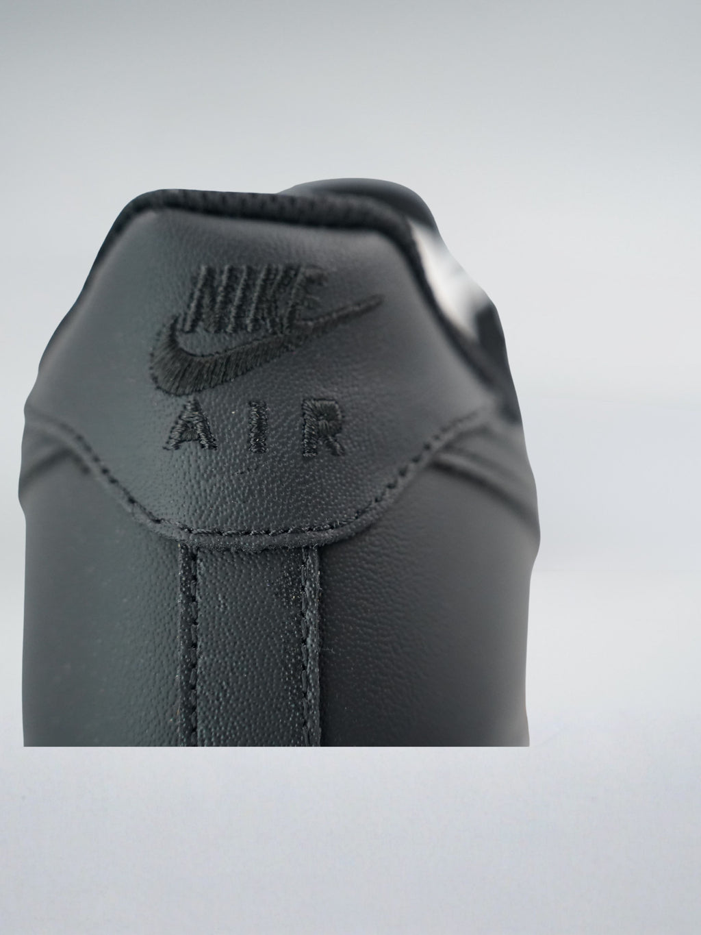 Deportivas Modernas con Estilo Callejero